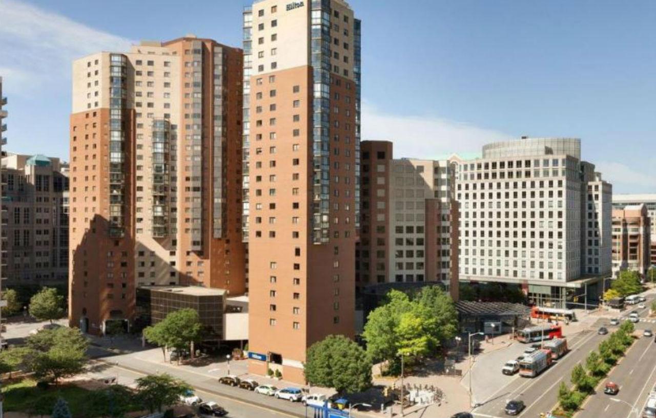 Hotel Hilton Arlington Exterior foto